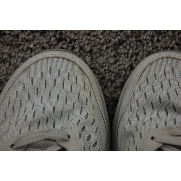 New Balance 806 Sneakers Womens 11 White Gray Pink Tennis Shoes Athletic - Picture 8 of 8